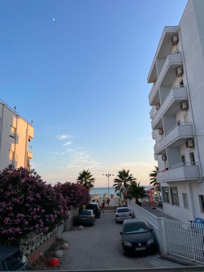 Flors Apartments Дуррес Экстерьер фото