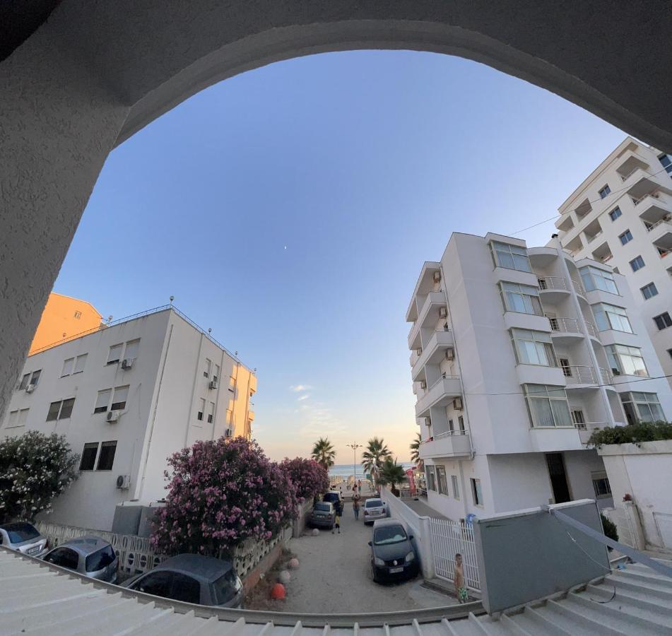 Flors Apartments Дуррес Экстерьер фото