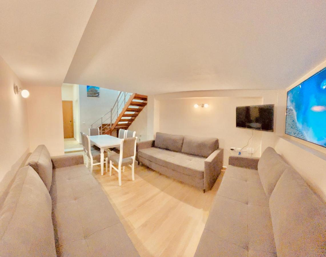 Flors Apartments Дуррес Экстерьер фото