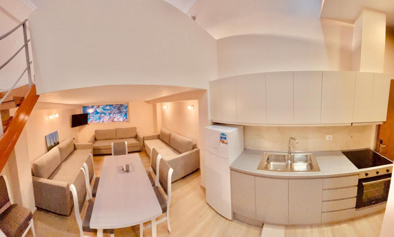 Flors Apartments Дуррес Экстерьер фото