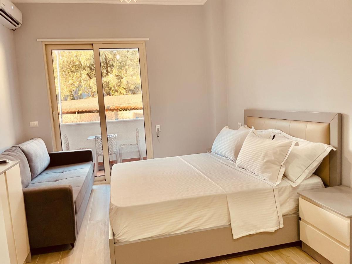 Flors Apartments Дуррес Экстерьер фото