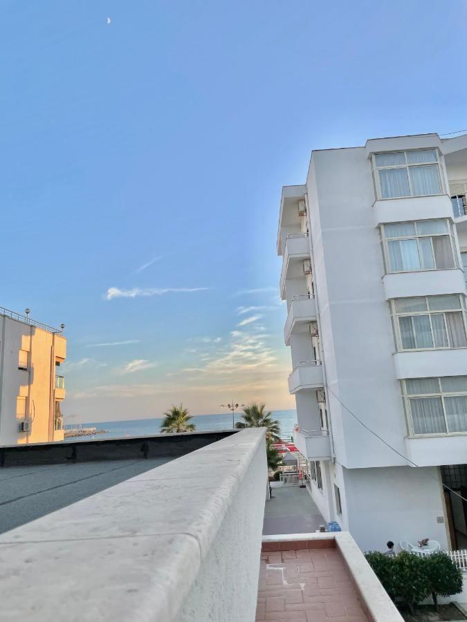 Flors Apartments Дуррес Экстерьер фото