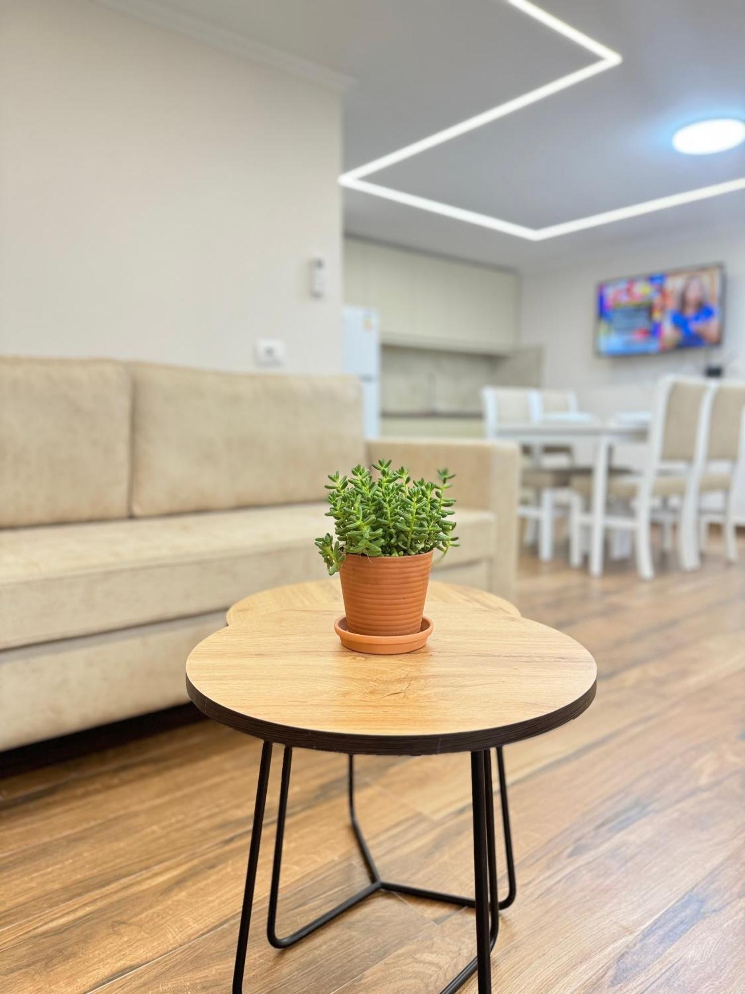 Flors Apartments Дуррес Экстерьер фото