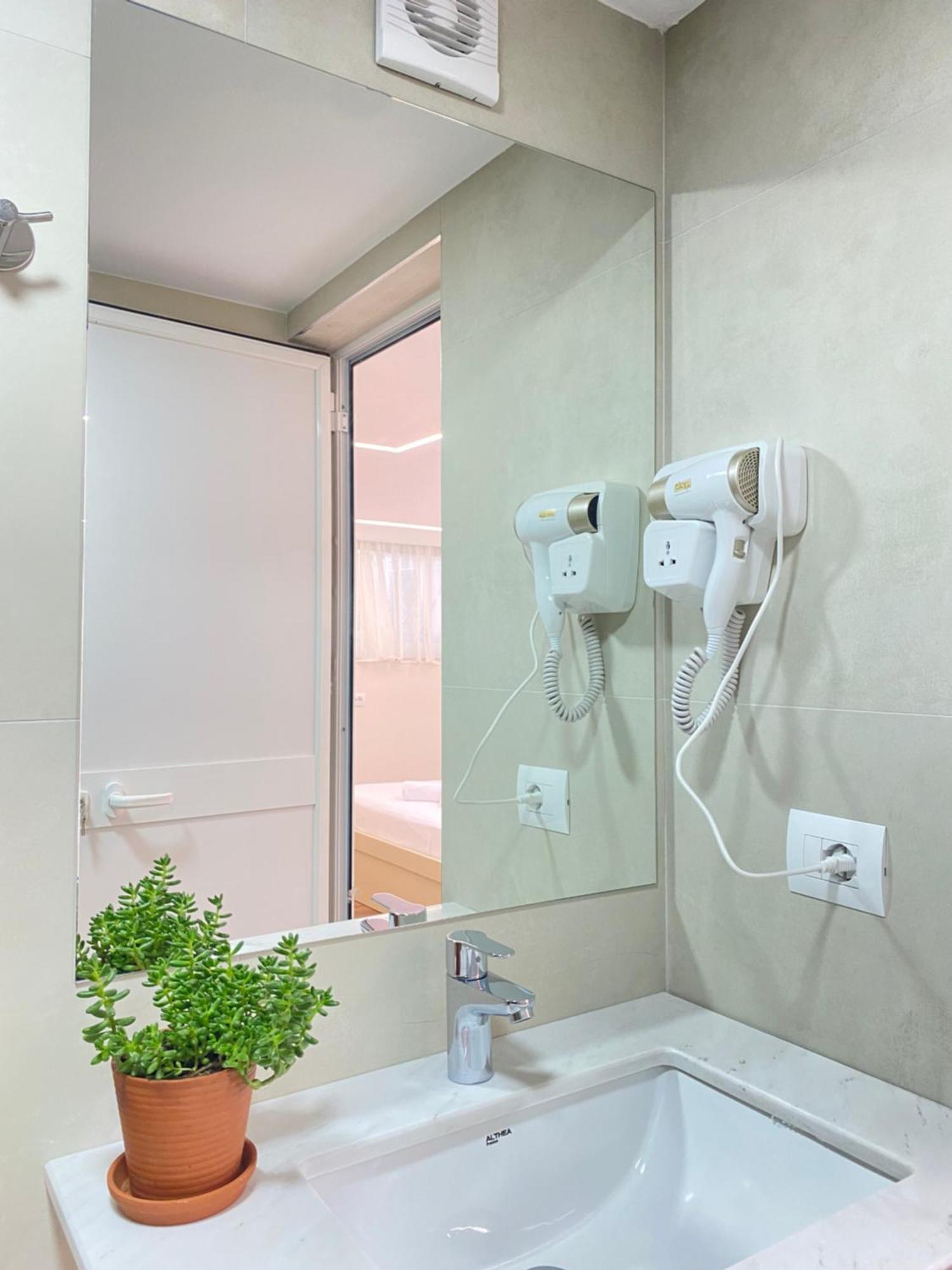 Flors Apartments Дуррес Экстерьер фото